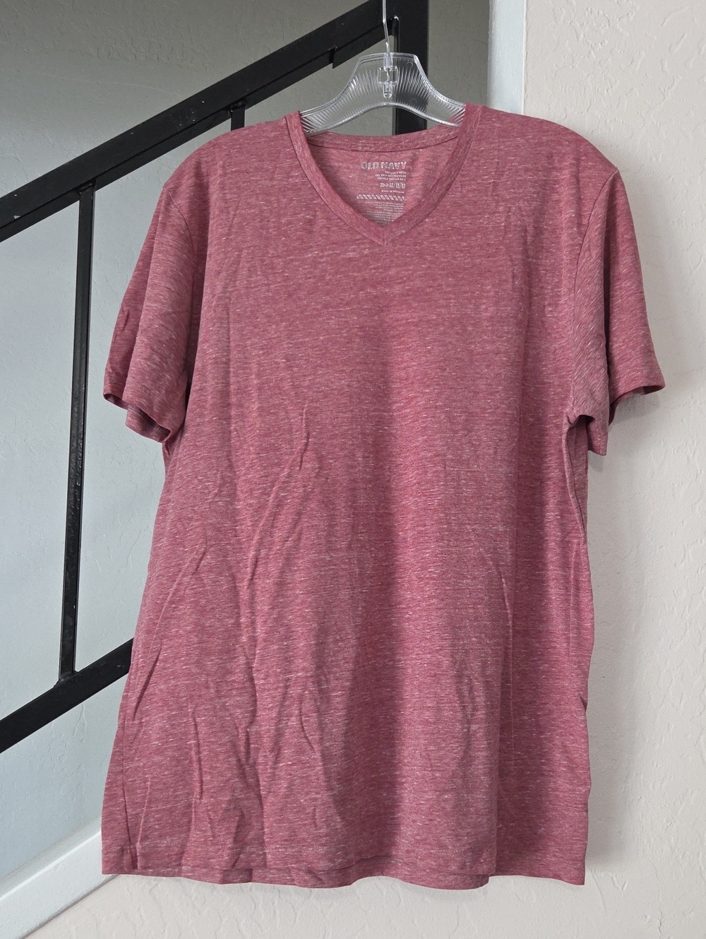 Old Navy Heather Red V-Neck Short Sleeve Tee Size M